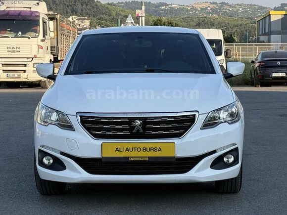 TEMİZ - 2020 PEUGEOT 3008 1.5 BlueHDi ALLURE