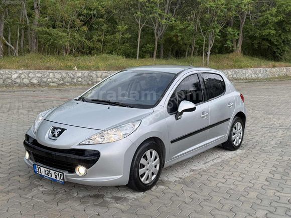 Hatasız değişensiz otomatik benzinli 207 premium paket klıma buz
