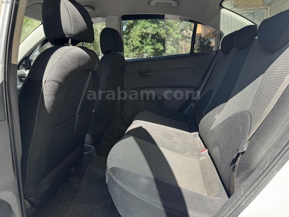 S&M AUTO'DAN KUSURSUZ TEMİZLİKTE ACCENT ERA