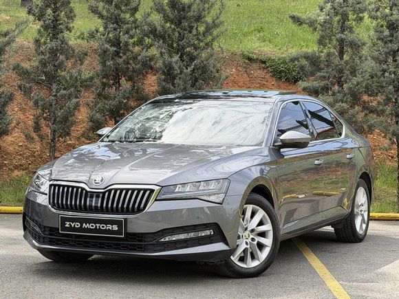 ZYD MOTORS-SKODA SUPERB/CAM TAVAN/51.000KM/HATASIZ