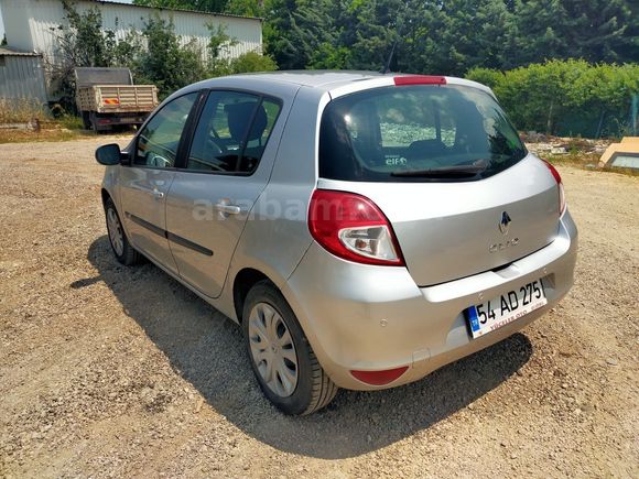 Renault Clio 1.2 benzinli