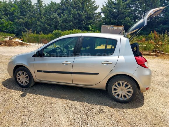 Renault Clio 1.2 benzinli