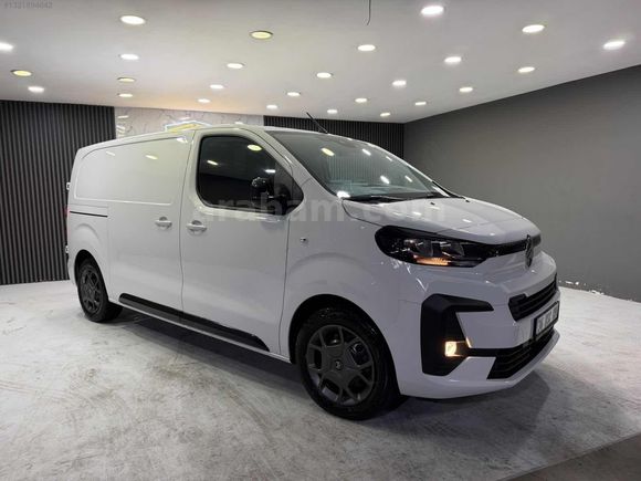 2025 MODEL 6001 KM'DE HATASIZ BOYASIZ TRAMERSİZ JUMPY %20 FATURA
