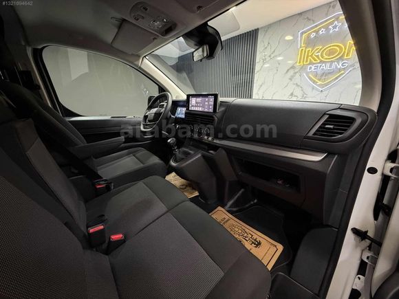 2025 MODEL 6001 KM'DE HATASIZ BOYASIZ TRAMERSİZ JUMPY %20 FATURA
