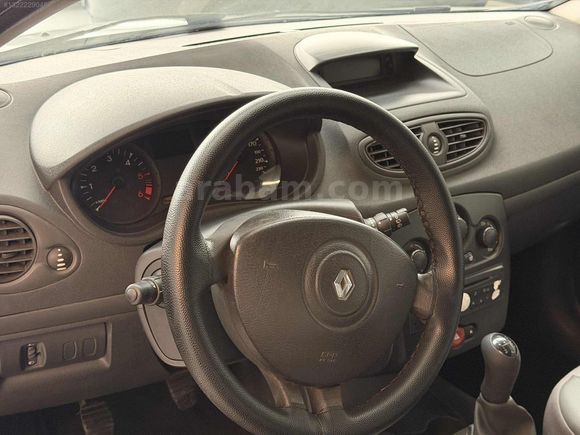 DÜŞÜK KM 1.5 DİZEL CLİO