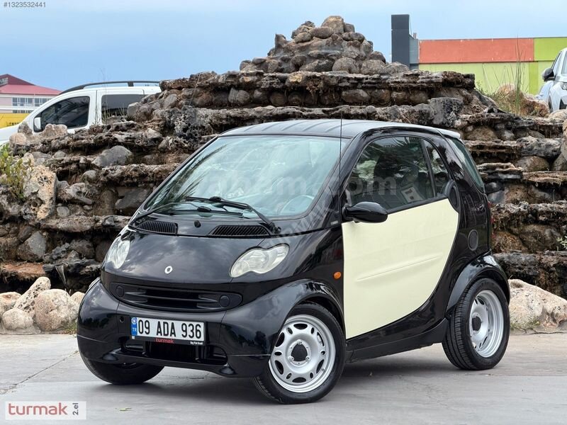 Galeriden Smart ForTwo 0.7 Pure 2005 Model Muğla 162.000 km Siyah
