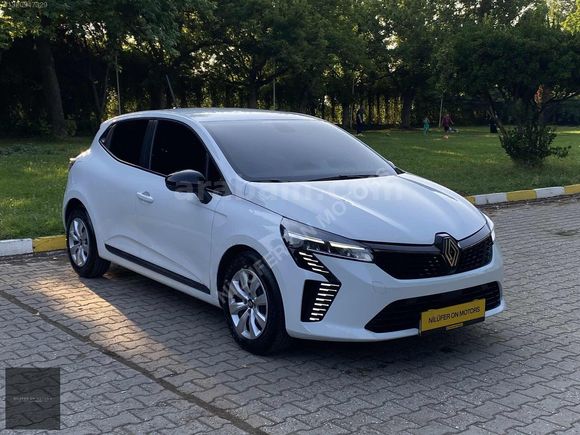 2024 CLIO V 24.000 KM BOYASIZ 0,68 KREDİ-K.K 12 TAKSİT
