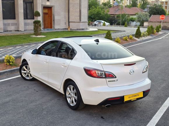 2011 MODEL HATASIZ BOYASIZ OTOMATİK VİTES MAZDA 3 1.6 İMPRESSİVE