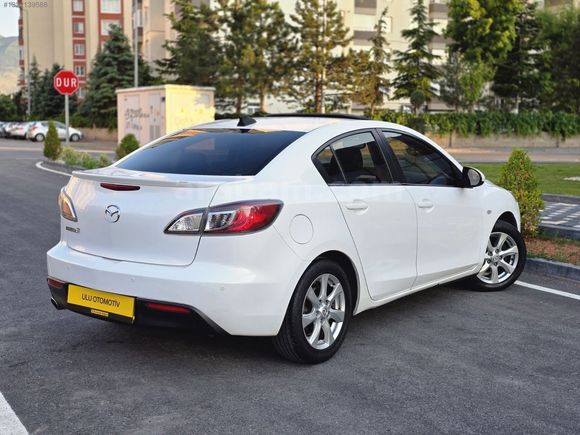 2011 MODEL HATASIZ BOYASIZ OTOMATİK VİTES MAZDA 3 1.6 İMPRESSİVE