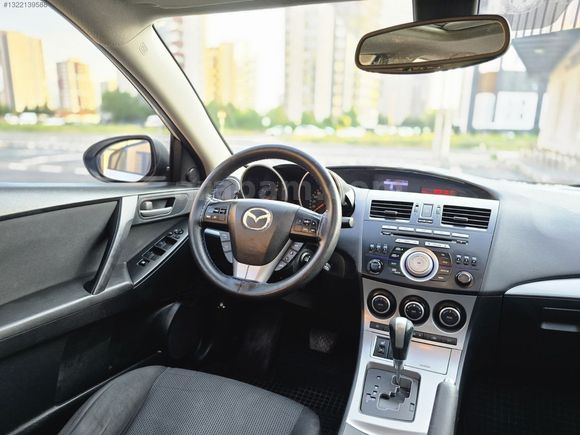 2011 MODEL HATASIZ BOYASIZ OTOMATİK VİTES MAZDA 3 1.6 İMPRESSİVE