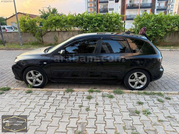2B OTOMOTİV DEN MAZDA 3 DEĞİŞENSİZ 1 PARÇA BOYALI SANRUFLU