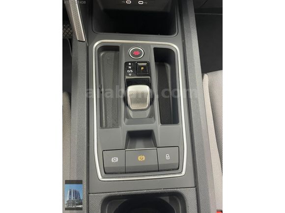 YÜCELER OTO'DAN 2024 MODEL SEAT LEON HYBRİD KDV %20 HATASIZ