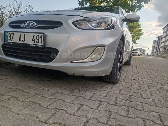 Sahibinden Hyundai Accent Blue 1.6 CRDI Mode 2012 Model