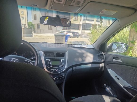 Sahibinden Hyundai Accent Blue 1.6 CRDI Mode 2012 Model