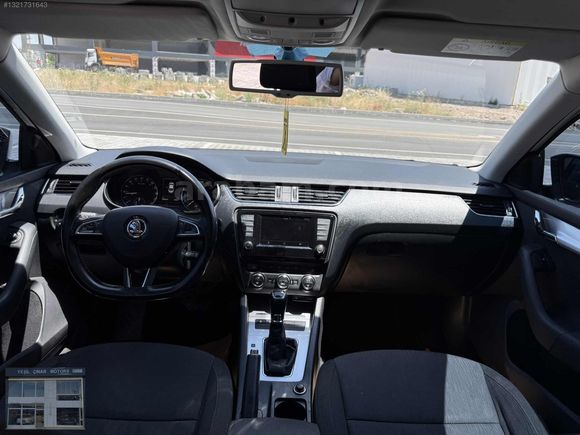 MÜKEMEL TEMİZLİKTE SKODA OCTAVİA AİLE ARACI