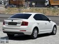 MÜKEMEL TEMİZLİKTE SKODA OCTAVİA AİLE ARACI