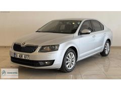 ÖDEMİŞ PETROLDEN DÜŞÜK KM HATASIZ 1.6 TDI DSG OCTAVIA