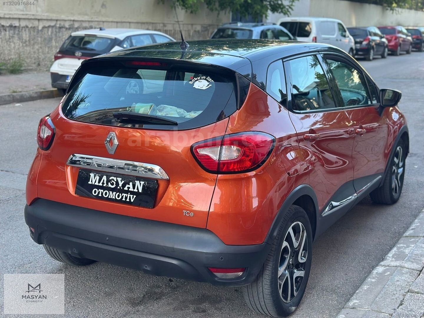 Galeriden Renault Captur 1.2 TCe Icon 2013 Model İstanbul 199.000 km Turuncu 7