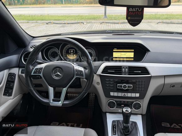 BATU AUTO'DAN 2012 MERCEDES C180 AMG CAM TAVANLI TEMİZ !!!