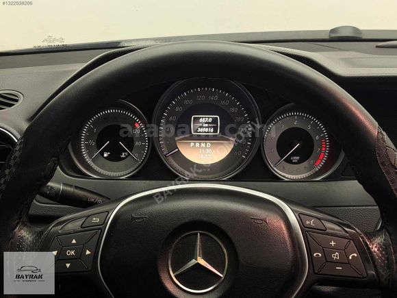2011 c180 AMG 365 BİN KM DEĞİŞENSİZ CAM TAVAN