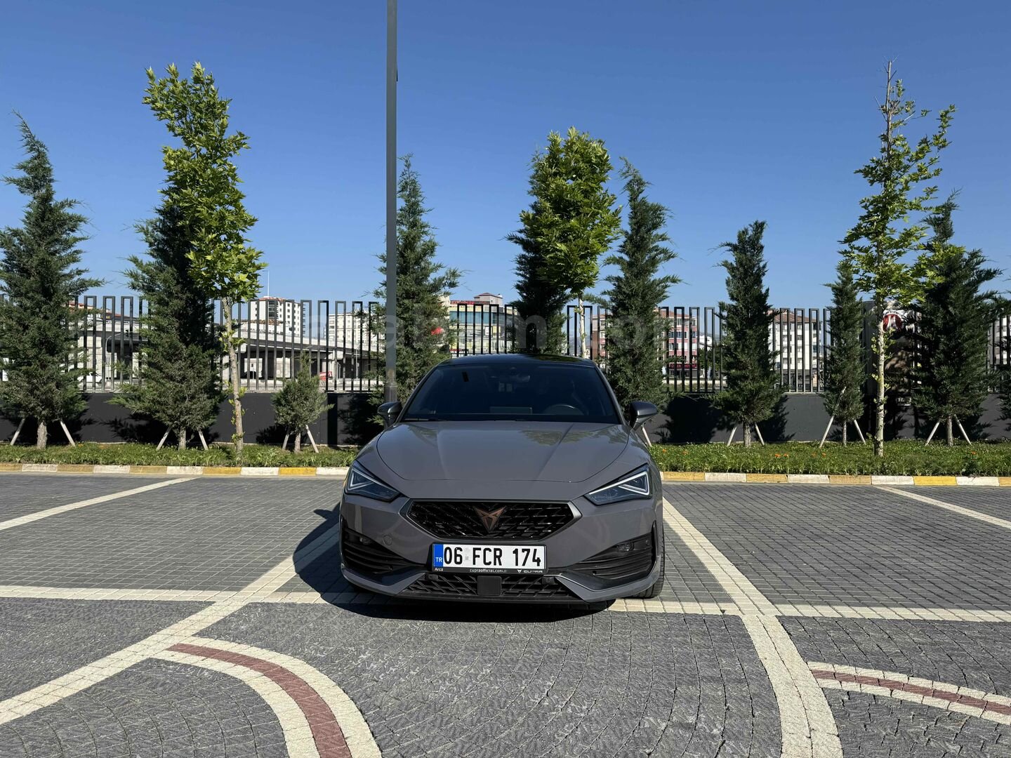 Sahibinden Cupra Leon 1.5 eTSI Standart 2023 Model Ankara 113.000 km Gri 4