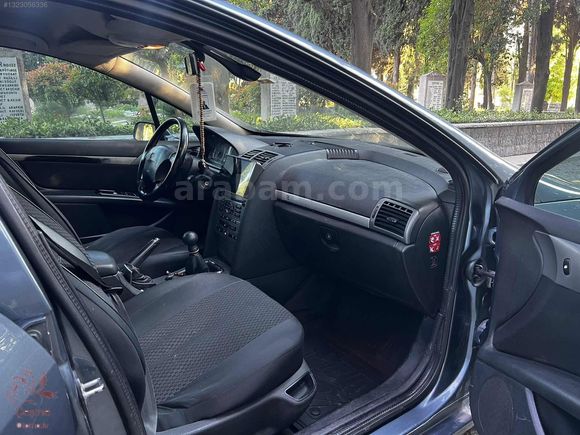 ÇEŞME OTOMOTİV'DEN 2006 PEJO 407