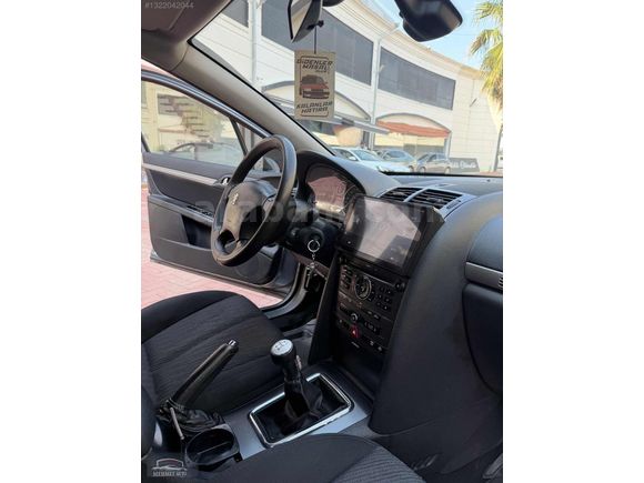 AİLE ARACI PEJO 407 BAKIMLI ORJİNAL