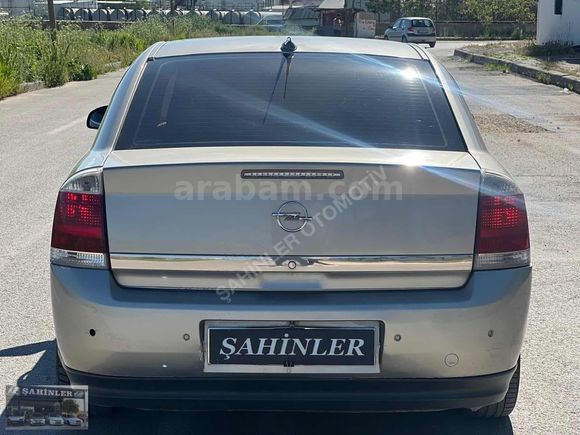 ŞAHİNLER'DEN-2004 OPEL VECTRA 1.6 ELEGANCE 275 BİNDE BAKIMLI