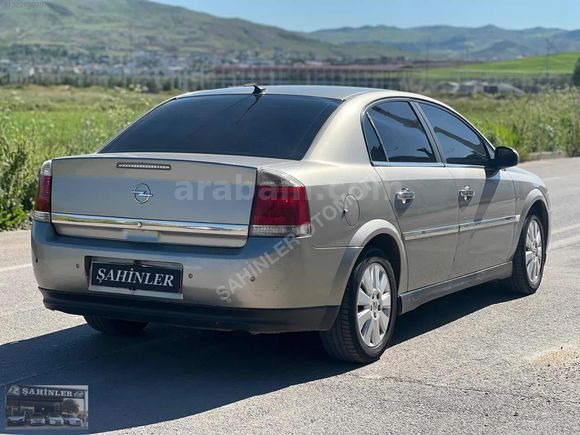 ŞAHİNLER'DEN-2004 OPEL VECTRA 1.6 ELEGANCE 275 BİNDE BAKIMLI