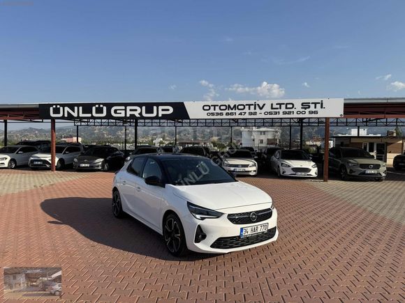 ÜNLÜ GRUP TAN 2023 OPEL CORSA ULTIMATE ÇİFT RENK CAM TAVAN