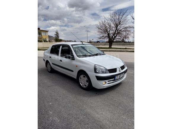 Sahibinden Renault Clio 1.4 Authentique 2003 Model  301.000 km Beyaz