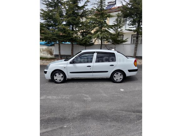 Sahibinden Renault Clio 1.4 Authentique 2003 Model  301.000 km Beyaz