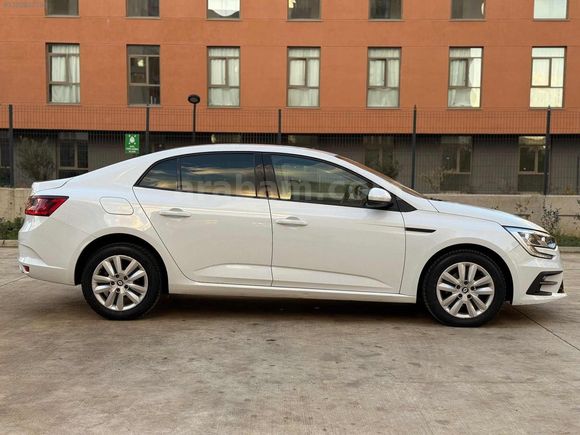 İLK ELDEN 1.3 TCE 140 hp MEGANE