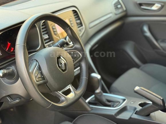 İLK ELDEN 1.3 TCE 140 hp MEGANE