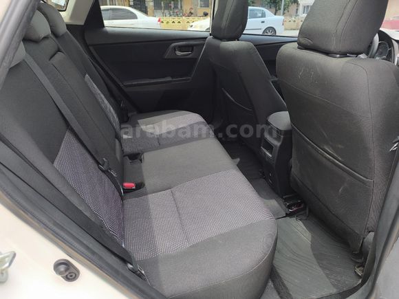 Sahibinden Toyota Auris 1.4 D-4D Active Skypack 2015 Model
