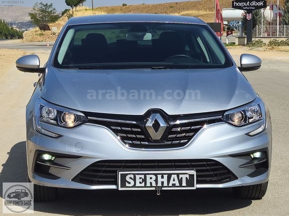 2023 MODEL 1.3 TCE EDC DEĞİŞENSİZ BOYASIZ+TESLA EKRAN MEGANE 4