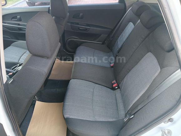 KİA CEED DEĞİŞENSİZ 127.000 KM