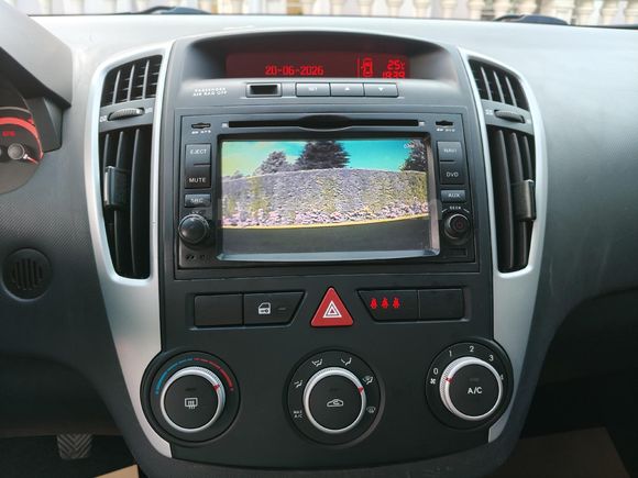 KİA CEED DEĞİŞENSİZ 127.000 KM