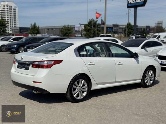 KINIK | RENAULT LATİTUDE 1.5 DİZEL EXECUTİVE KK12TAKSİT