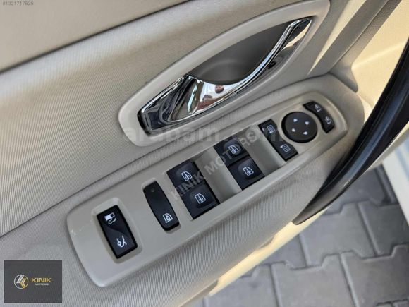 KINIK | RENAULT LATİTUDE 1.5 DİZEL EXECUTİVE KK12TAKSİT