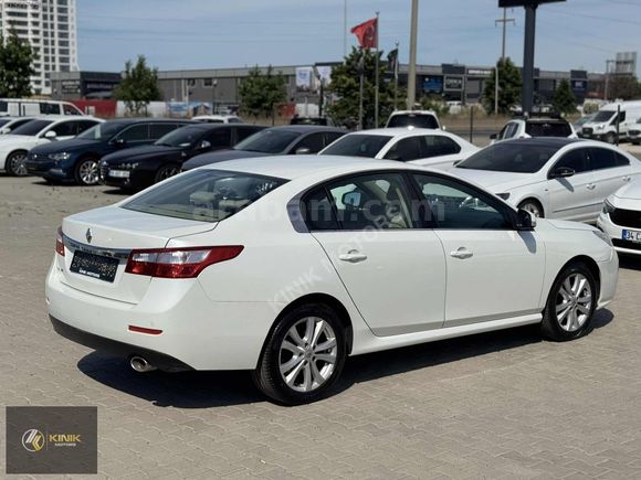 KINIK | RENAULT LATİTUDE 1.5 DİZEL EXECUTİVE KK12TAKSİT