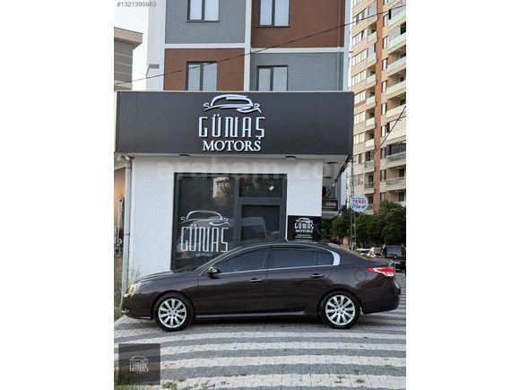 GÜNAŞ MOTORS'DAN 2014 ÇIKIŞLI LATİTUDE 1.5DCI PRIVILEGE CAMTAVAN