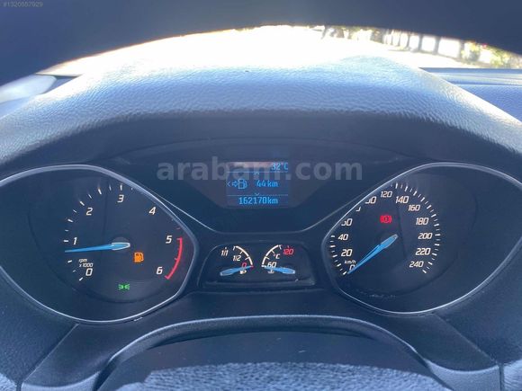 ŞİMŞEK AUTO'DAN 2014 FORD FOCUS 1.6 TDCİ STYLE 115 LİK 6 İLERİ