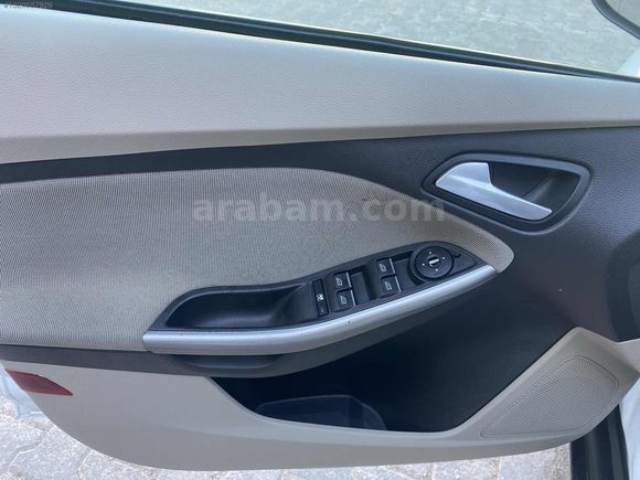 ŞİMŞEK AUTO'DAN 2014 FORD FOCUS 1.6 TDCİ STYLE 115 LİK 6 İLERİ
