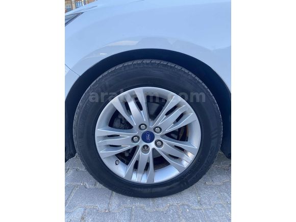 ŞİMŞEK AUTO'DAN 2014 FORD FOCUS 1.6 TDCİ STYLE 115 LİK 6 İLERİ