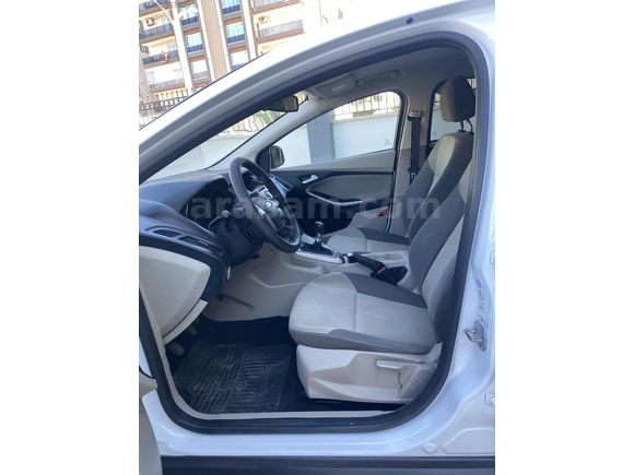 ŞİMŞEK AUTO'DAN 2014 FORD FOCUS 1.6 TDCİ STYLE 115 LİK 6 İLERİ