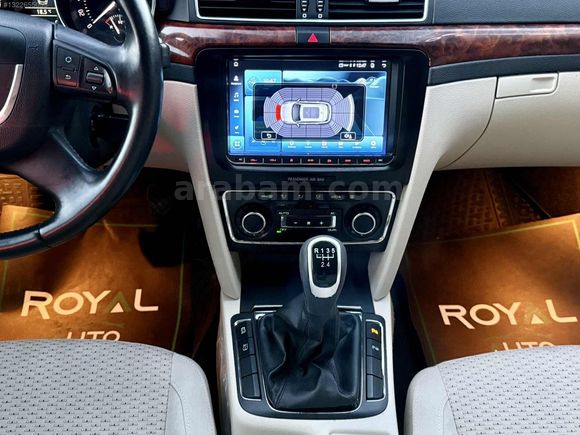 ROYAL AUTO'dan 2012 SUPERB HATASIZ KUSURAUZ ELEGANCE 1.6TDI