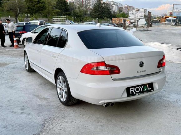 ROYAL AUTO'dan 2012 SUPERB HATASIZ KUSURAUZ ELEGANCE 1.6TDI