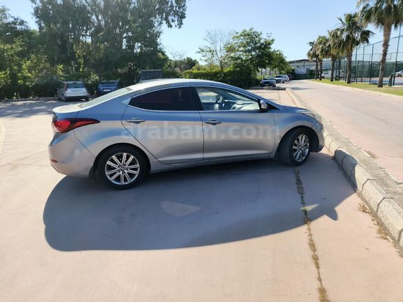 Sahibinden Hyundai Elantra 1.6 CRDi Style 2014 Model  135.000 km Gri