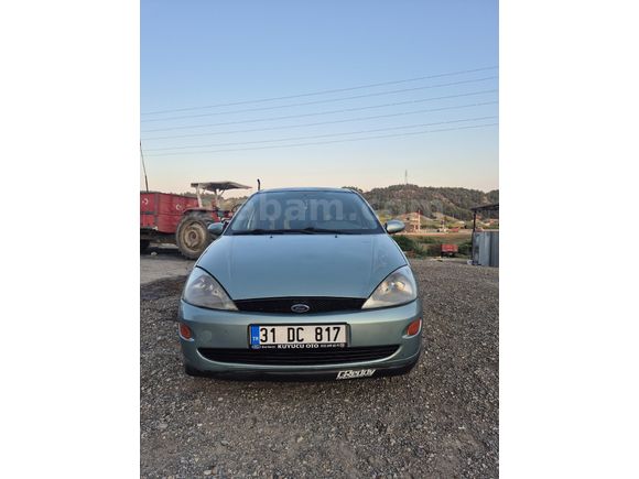 Sahibinden Ford Focus 1.6 Ambiente 2000 Model  330.000 km Yeşil (metalik)